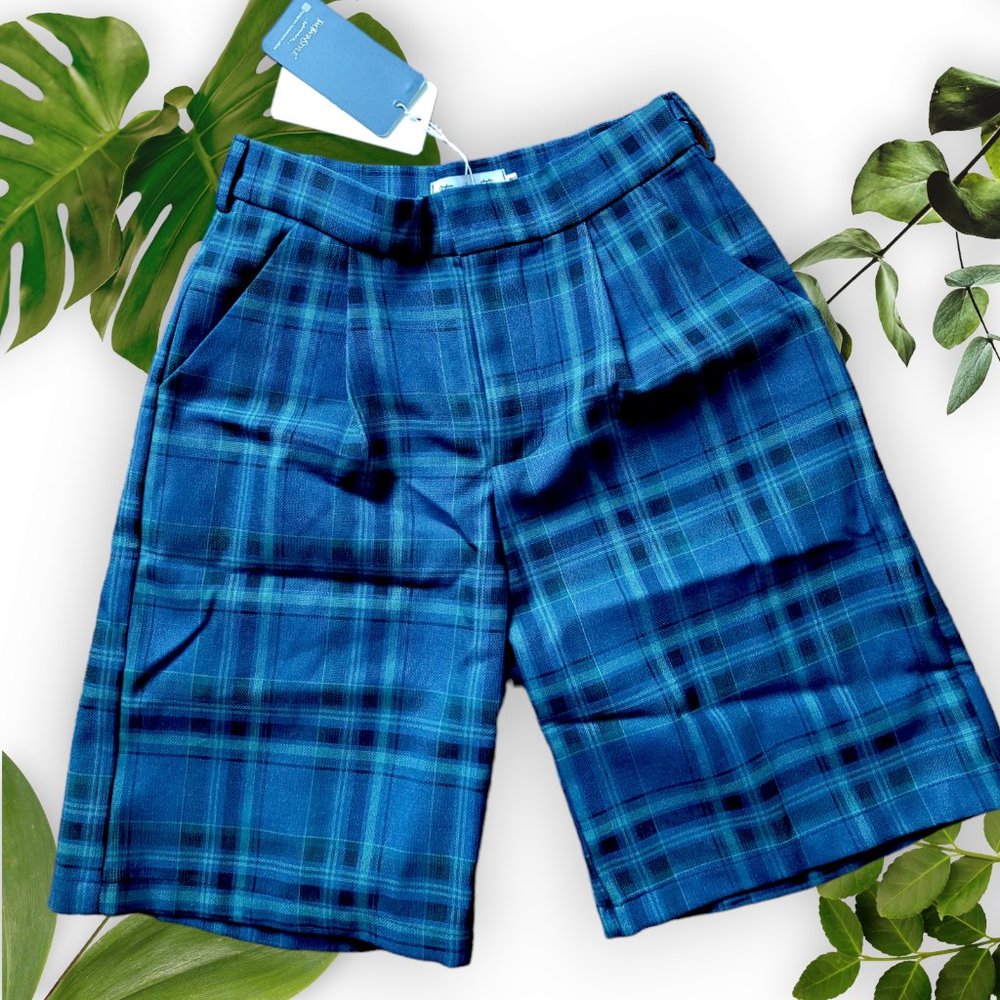 Plaid Bermuda Shorts, sz S-M NWT